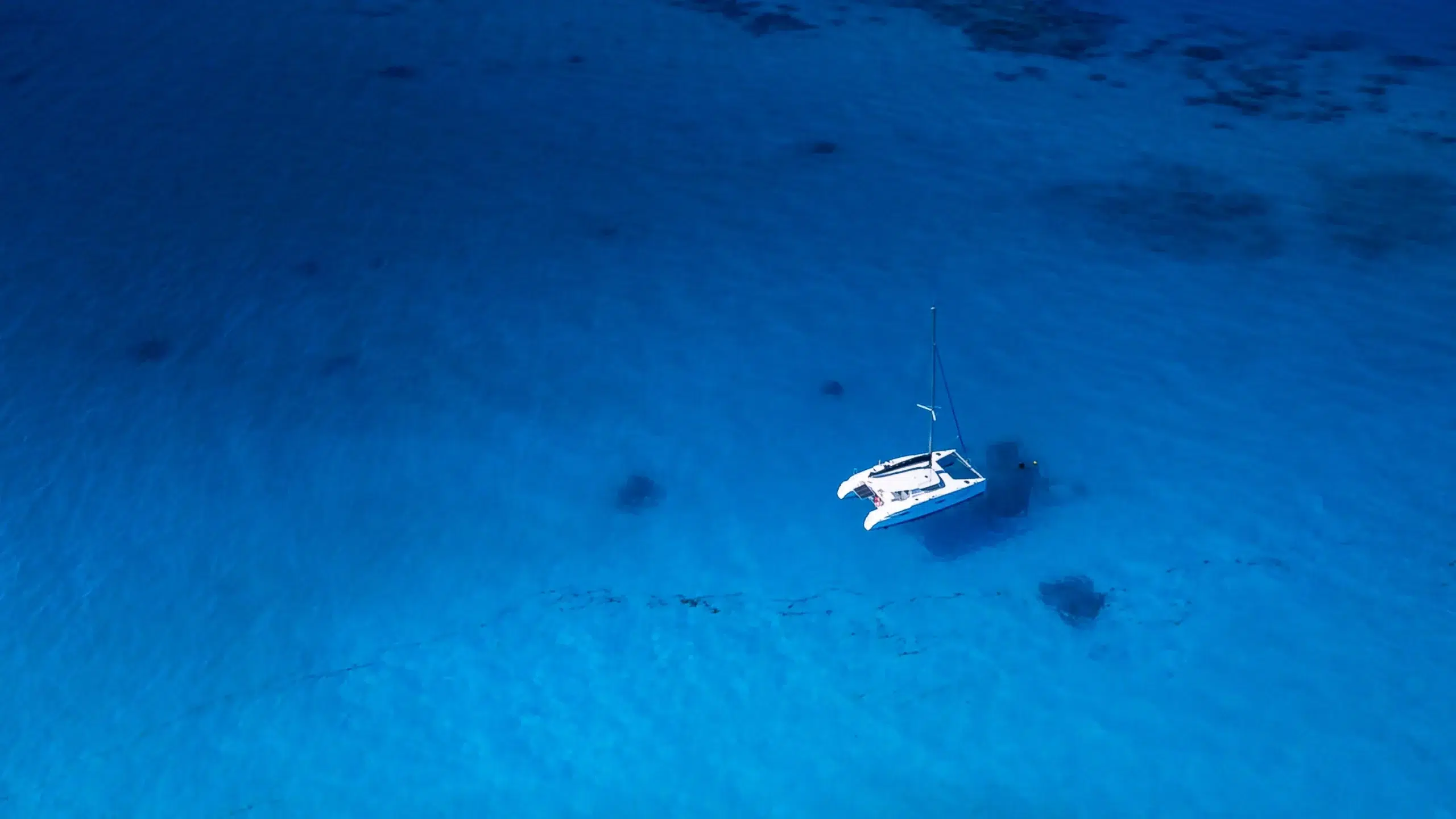 Yachtly cover-min